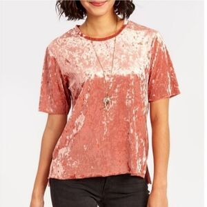 Peyton Jensen Coral Crushed Velvet Baby Tee T-shirt Women's Medium